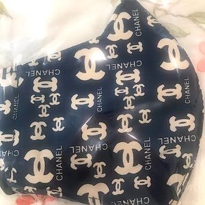 Trendy Fashion Face Mask! NWOT!